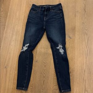 American Eagle Dream Super Hi-Rise Jegging Distressed Ripped 2 short